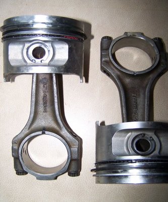 200904111455351896piston-and-cossie-rod.jpg and 