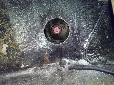 accesss-hole-for-differential-level-plug.jpg and 
