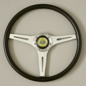 lotus-elan-26r-works-competition-springall-steering-wheel.jpg
