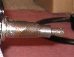 Front stub axle detail 001.JPG