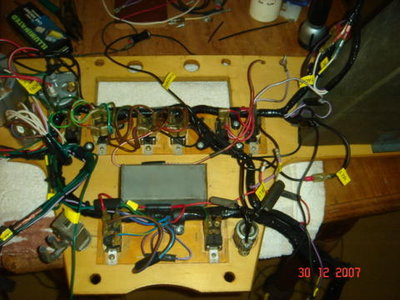 Elan%20Dashboard%20Wiring.jpg