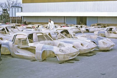 196904-22Ptw Elan bodies Hethel.jpg