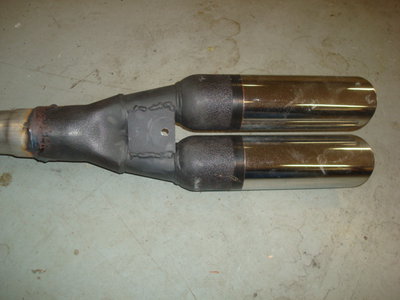 exhaust2.JPG and 