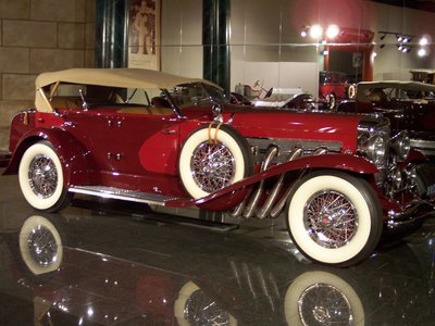 duesenberg-sj-02.jpg and 