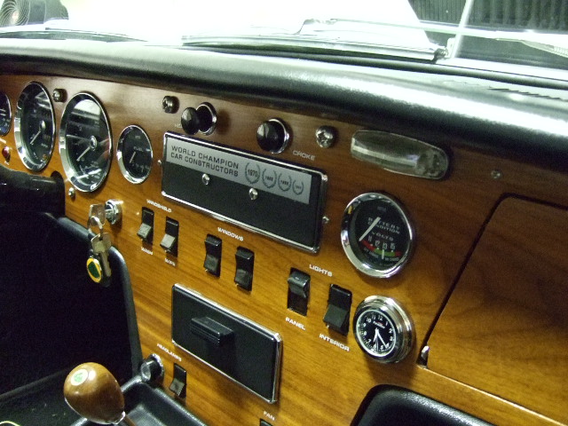 Alternative to radio in the center of the dash : Electrical