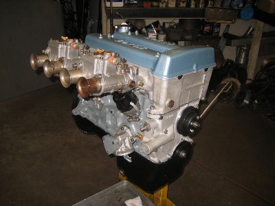 Small_EngineAssembled1.JPG and 