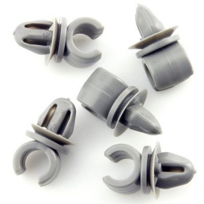 0024046_8mm-fuel-or-brake-pipe-clips-pack-of-5.jpeg and 