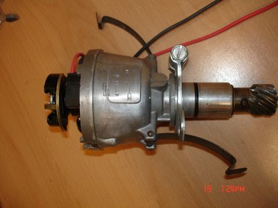 distributor-aldon-ignitor-with-mechanical-rev-limiter-3-.jpg and 