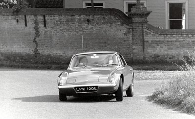 1967ndash1975-lotus-elan-2-photo-348001-s-1280x782.jpg and 