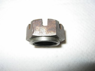 rear-damper-top-nut-001.jpg and 