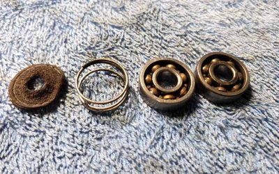 4-bearings-seals.jpg and 