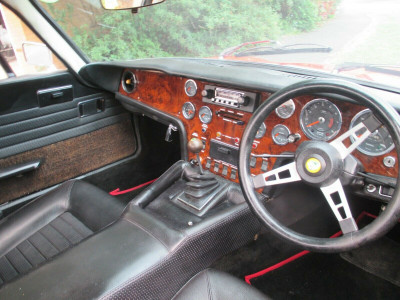 Interior.jpg and 